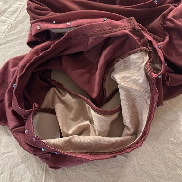 Girls Dance suit - Picture 3 of 8